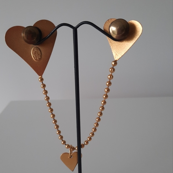 Martha Sturdy brooch - Picture 2 of 3